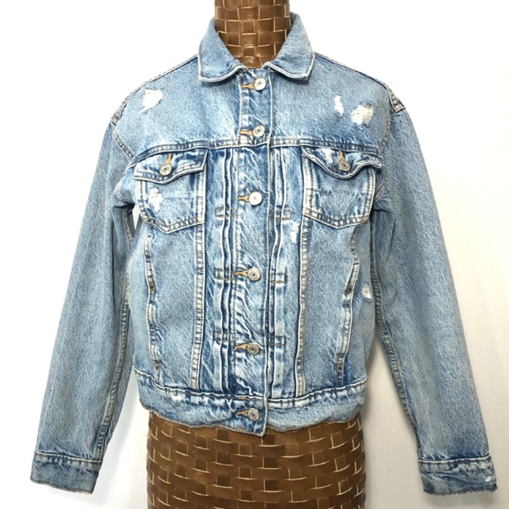 💙HOST PICK💙Old Navy Classic Jean Jacket - Picture 6 of 17